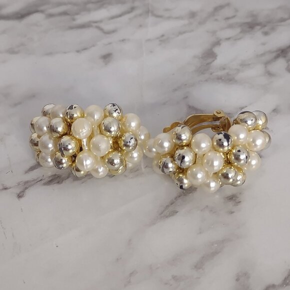 Vintage 80s Clip On Earrings Faux Pearl Bead Strands Dangle Statement 1.5" Retro - Picture 1 of 8